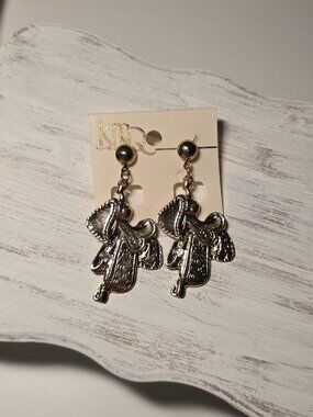 Vintage 1980s KMQ Saddle Gold Tone Post Earring, NEW!